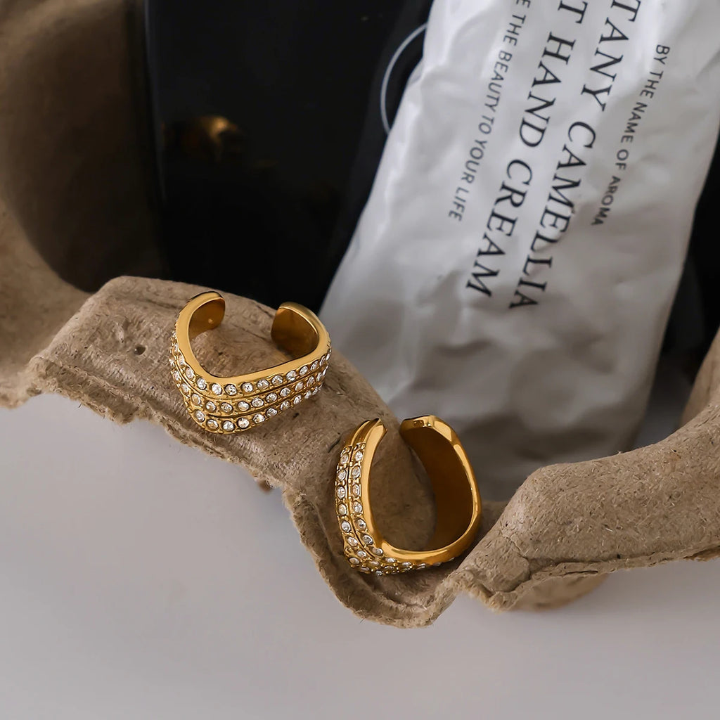 Rhinestone Wave Ear Cuff