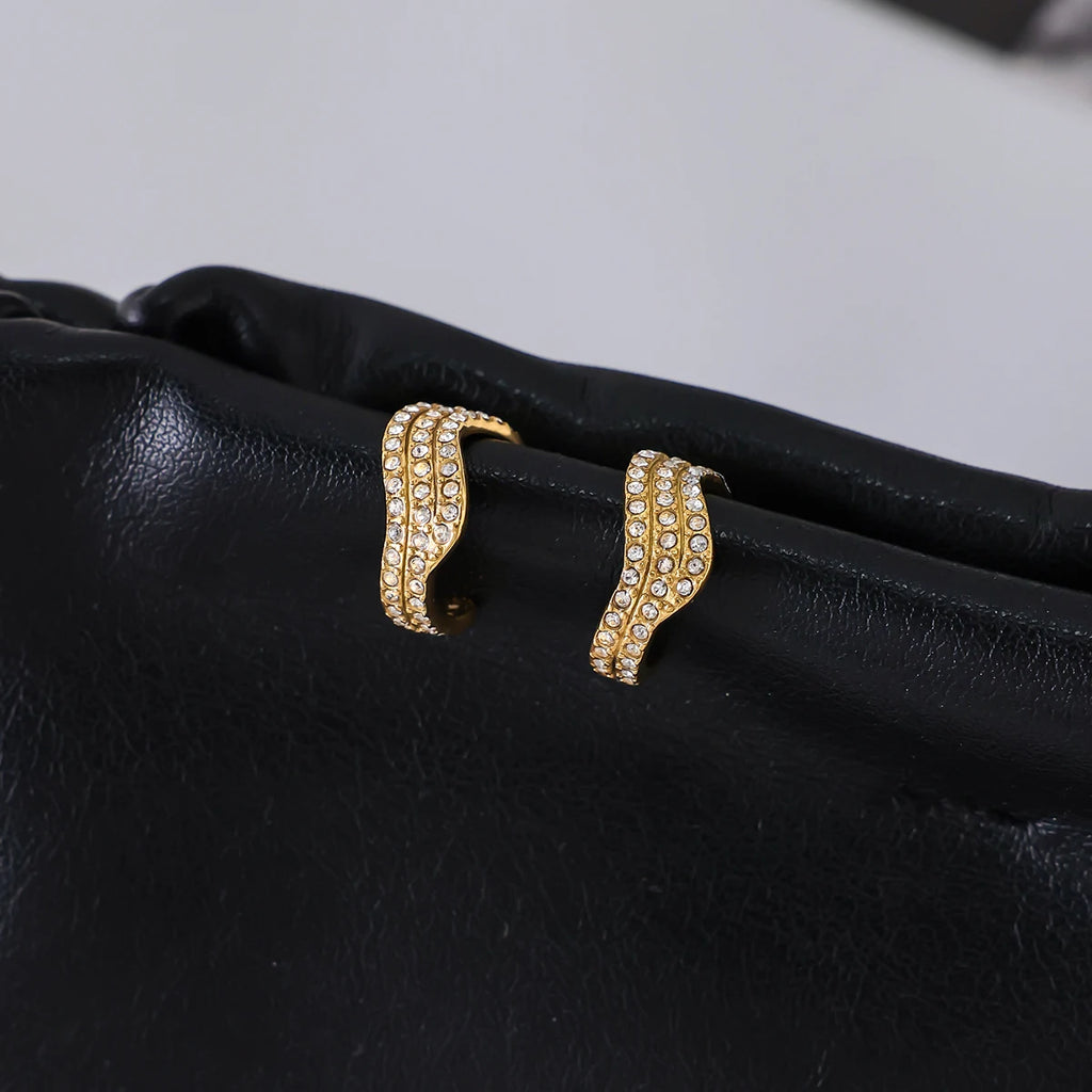 Rhinestone Wave Ear Cuff
